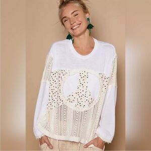 POL Round Neck Peace top